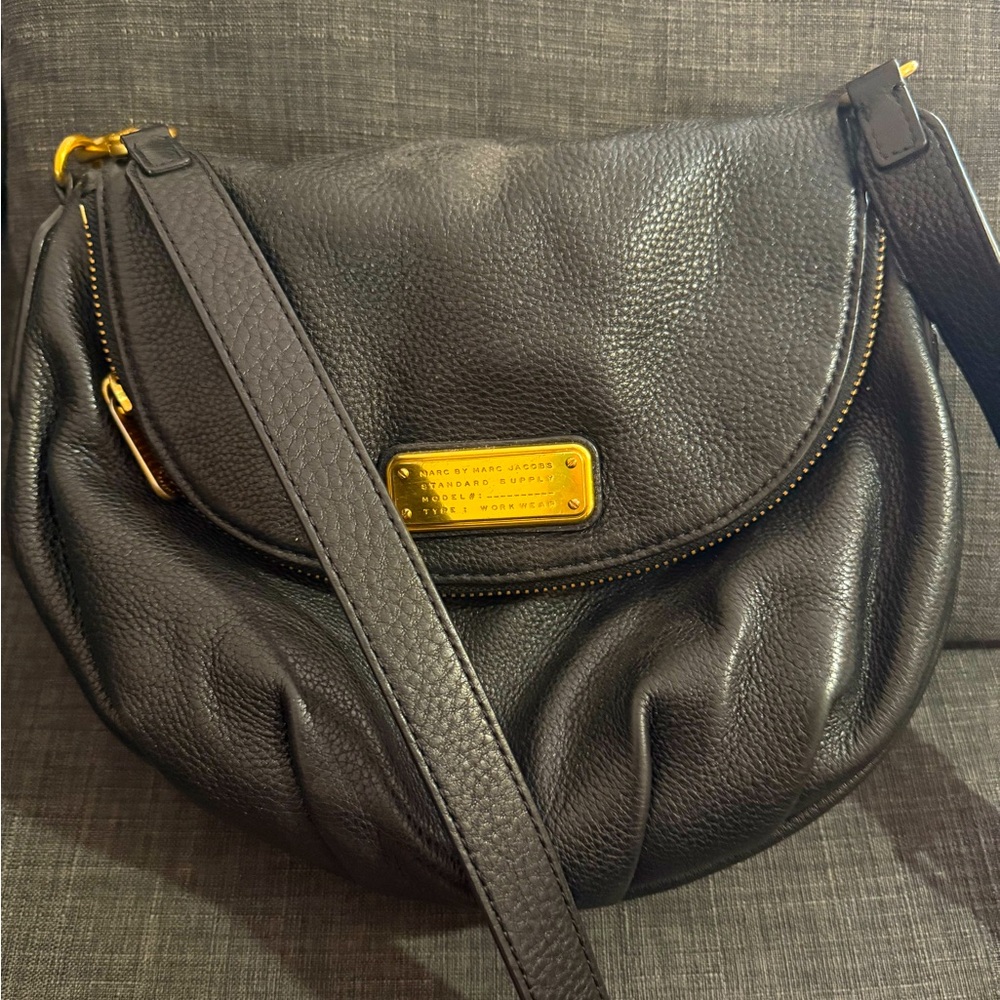 MARC JACOBS MbyMJ Natasha Q black leather crossbody leather designer purse/bag